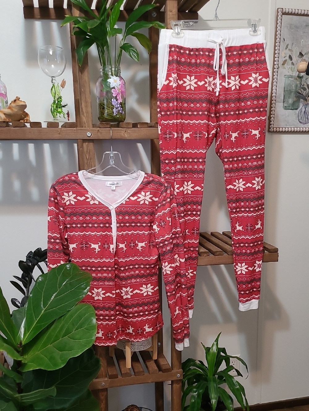 Magnolia Boutique Holiday Pajama Set